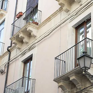 https://agathae-dreams.taorminaitalyhotels.com